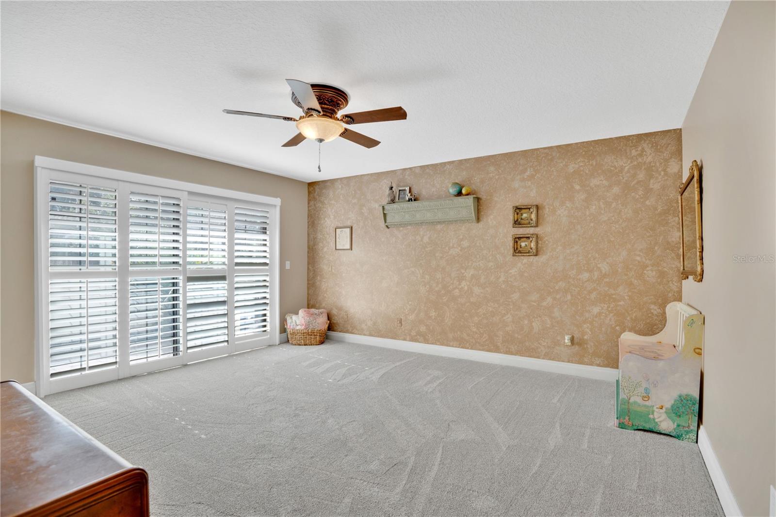 SOUTHERN OAKS - Residential