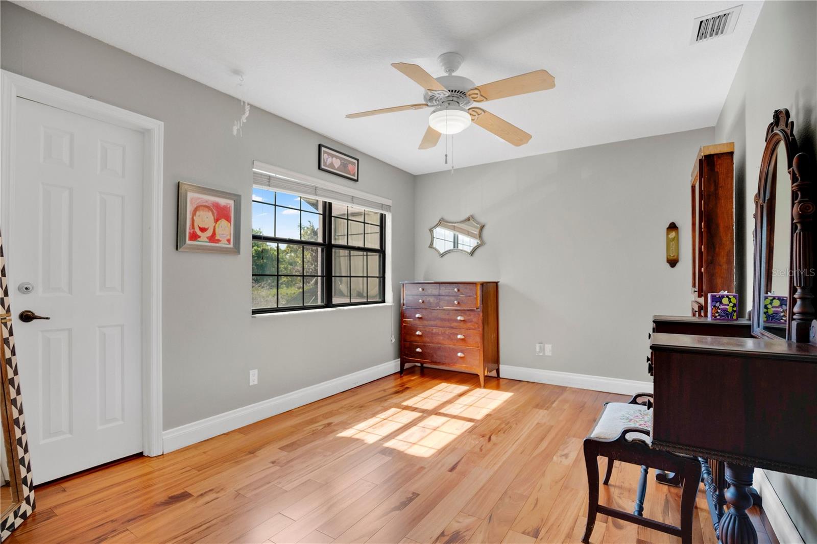 SOUTHERN OAKS - Residential
