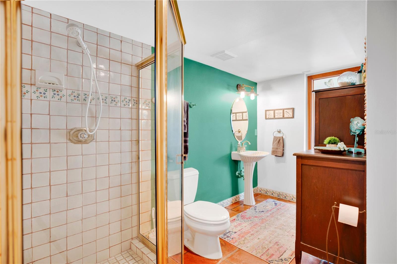 SOUTHERN OAKS - Residential