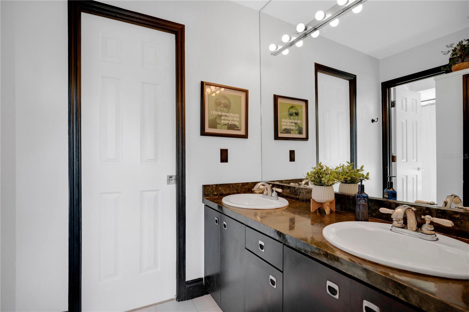 SOUTHERN OAKS - Residential