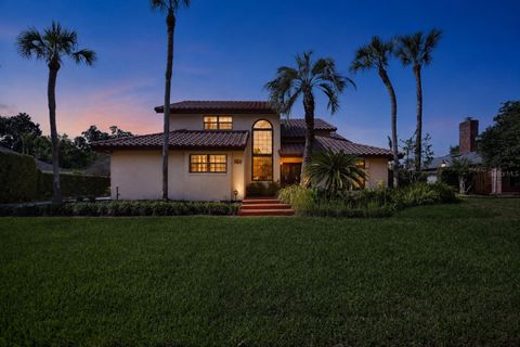 Photo of 1367 Campbell Street, Orlando, FL 32806 (MLS # O6410872)