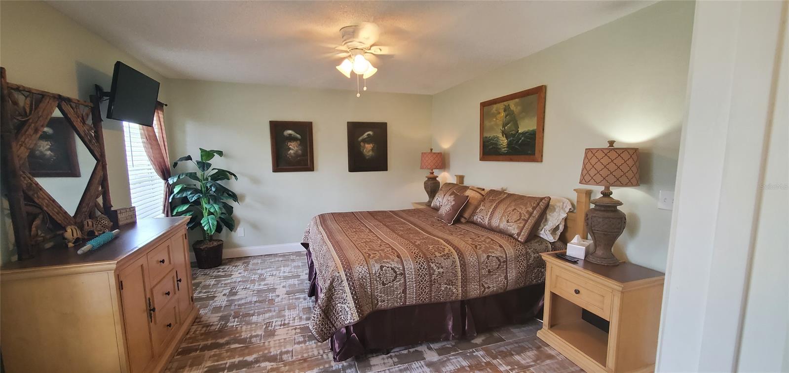 Florida Shores 01 - Residential Income