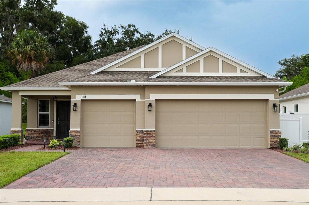 Photo of 1113 Bradford Ridge Drive, Leesburg, FL 34748 (MLS # O6425215)