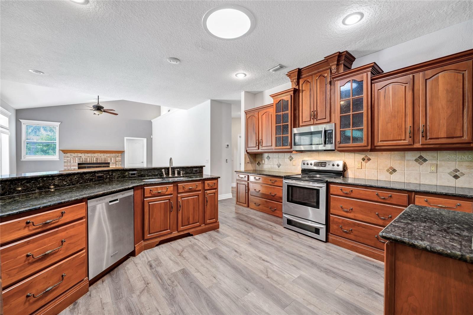 3516 BATTERSEA COURT