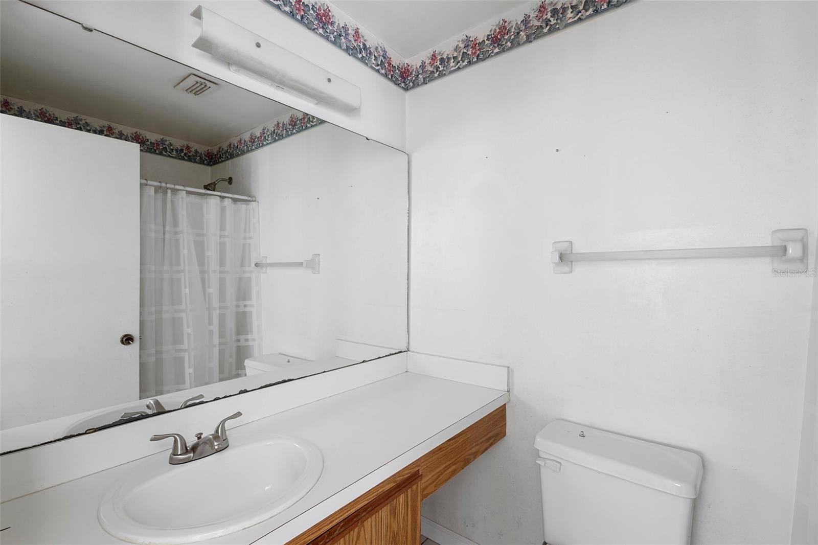 HIDDEN LAKE VILLAS PH 2 - Residential