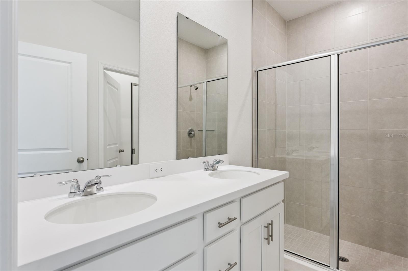 ESTES RESERVE - Residential