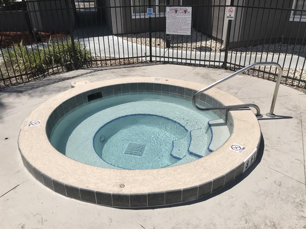 PARKWAY PALMS RSRT MAINGATE - Residential