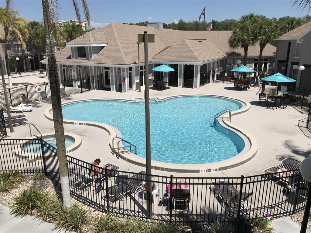 PARKWAY PALMS RSRT MAINGATE - Residential