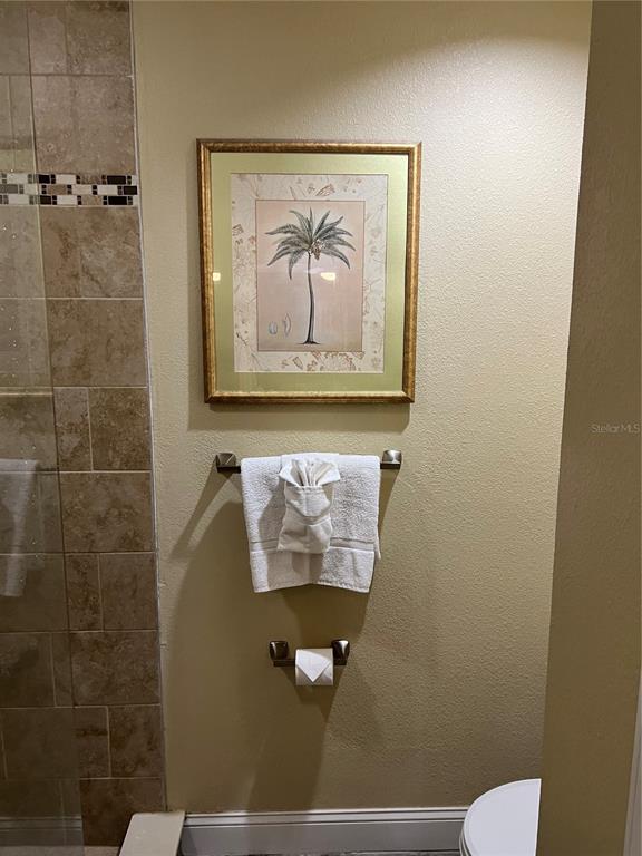 PARKWAY PALMS RSRT MAINGATE - Residential