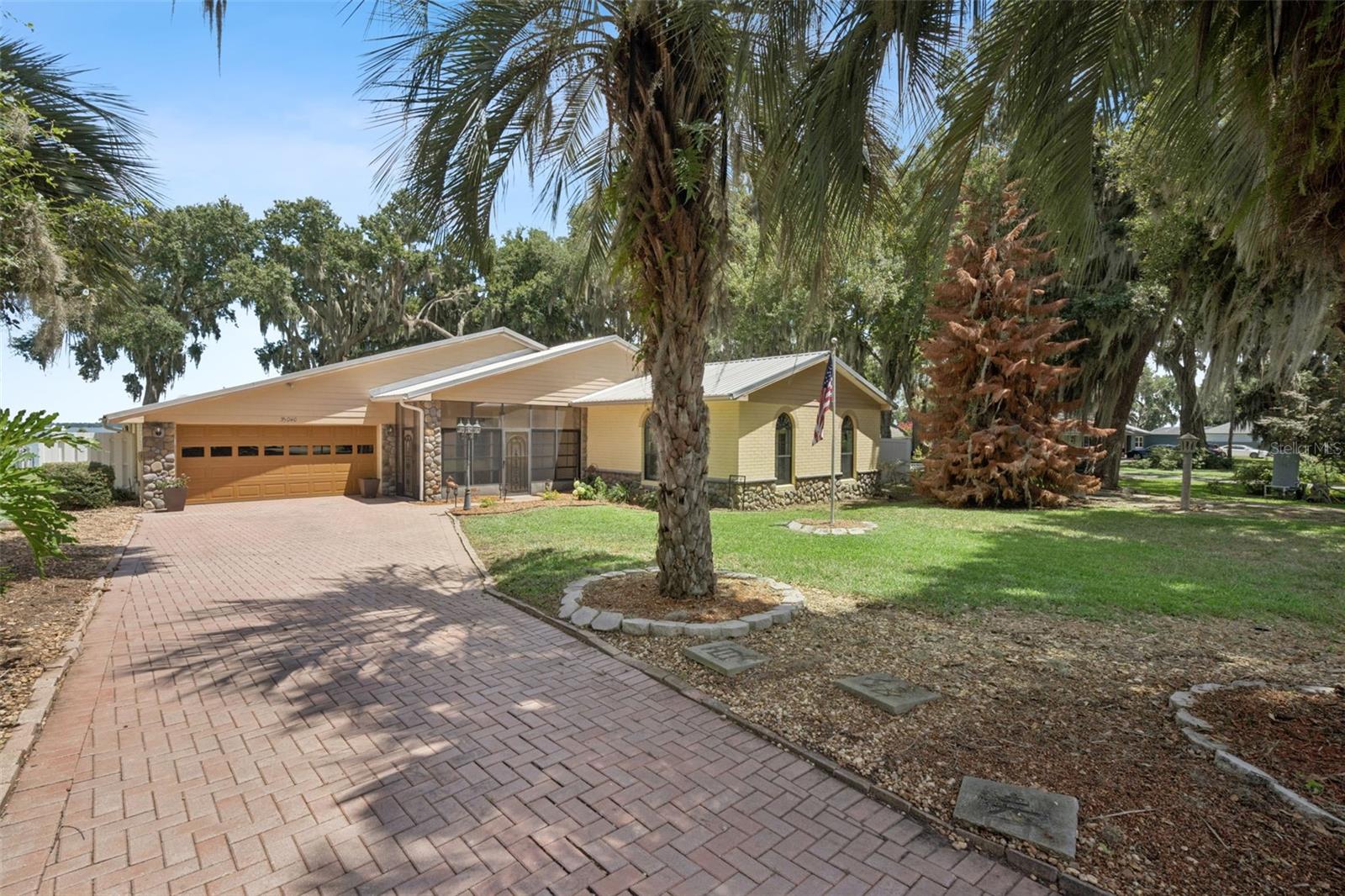 35040 SHADY OAKS LANE