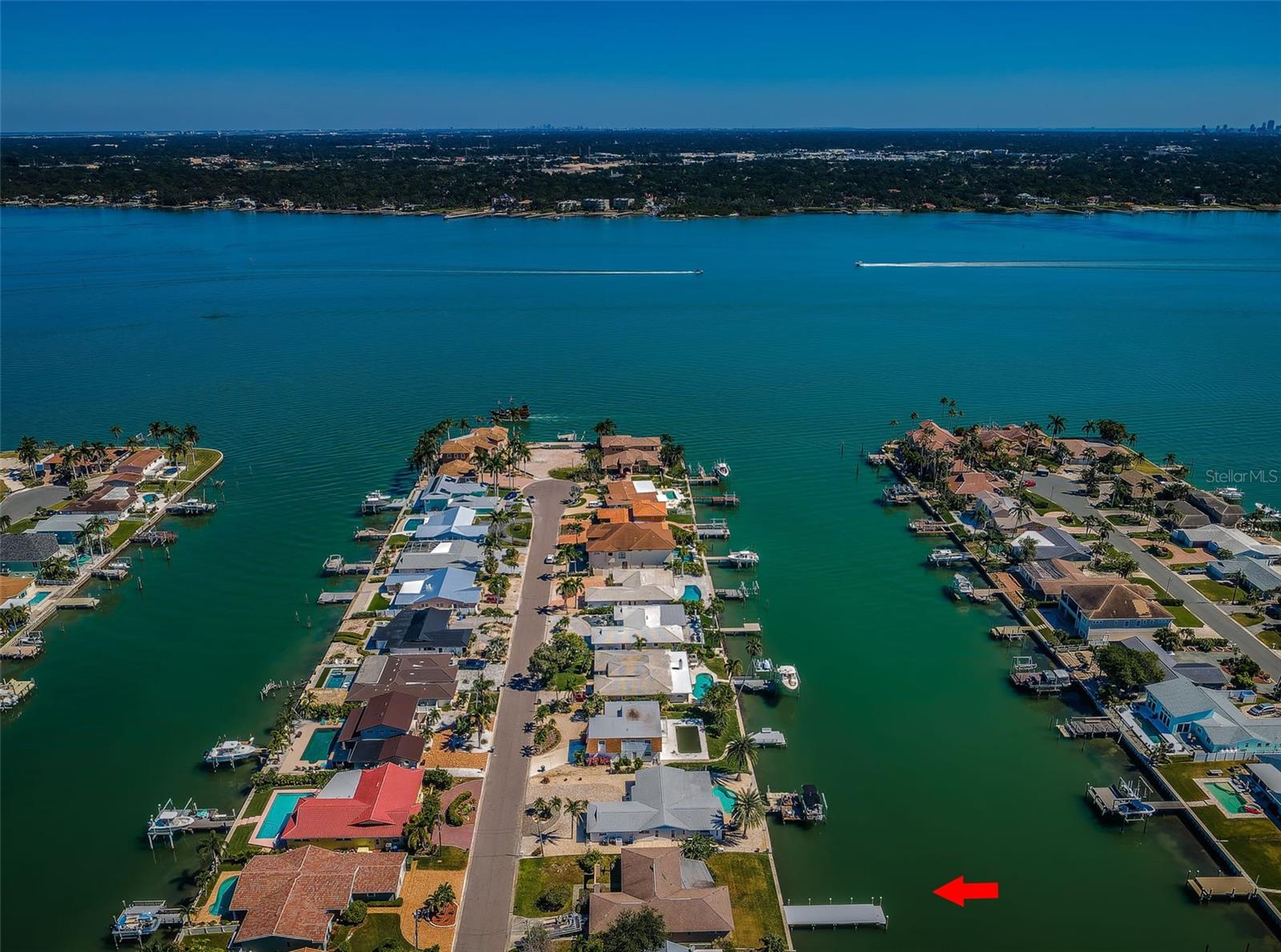 CAPRI ISLE - Residential