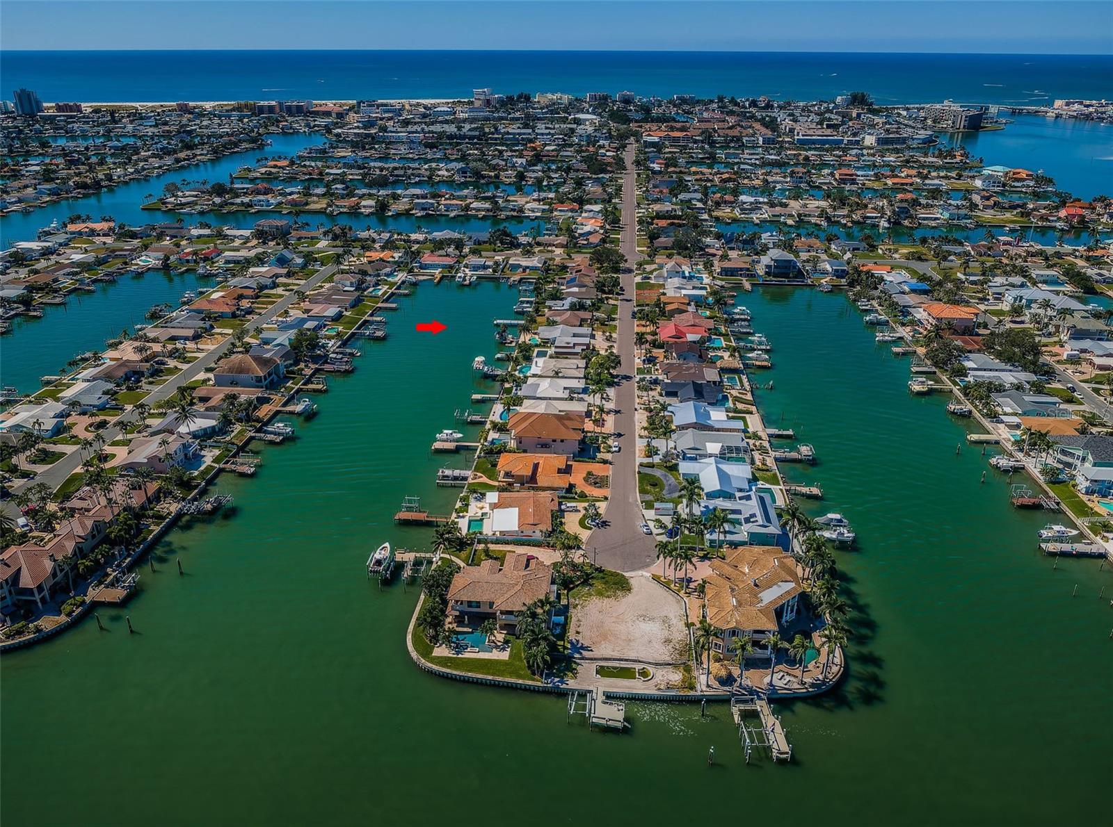 CAPRI ISLE - Residential