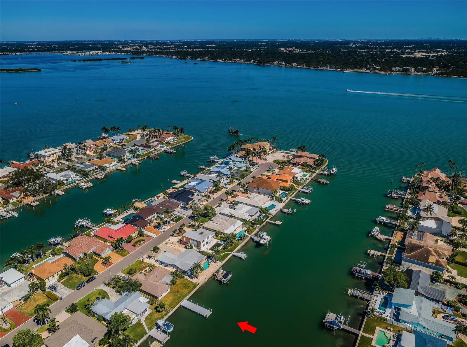 CAPRI ISLE - Residential