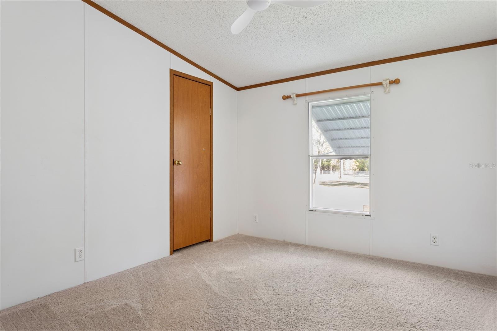 N 01/2 SE 01/4 UNREC SEC 02 TOWNSHIP 24 RG 21 - Residential