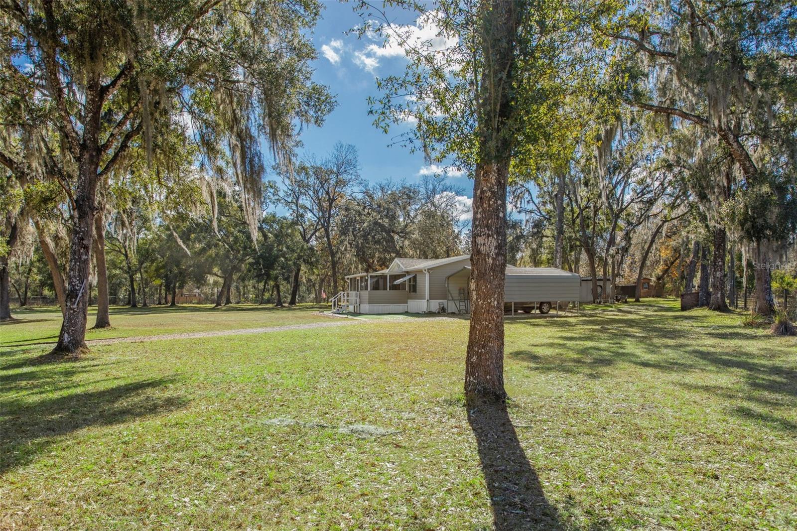 N 01/2 SE 01/4 UNREC SEC 02 TOWNSHIP 24 RG 21 - Residential