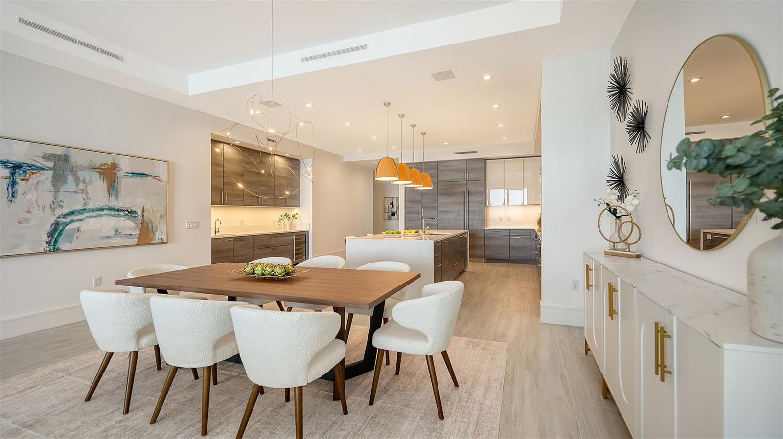 RITZ CARLTON RESIDENCES - Residential