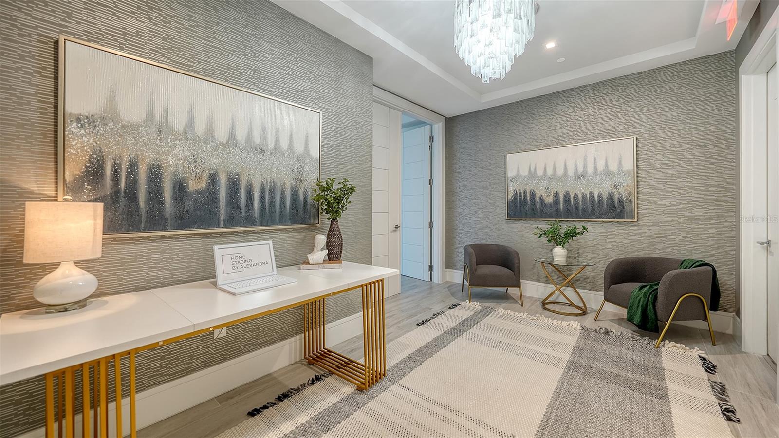 RITZ CARLTON RESIDENCES - Residential