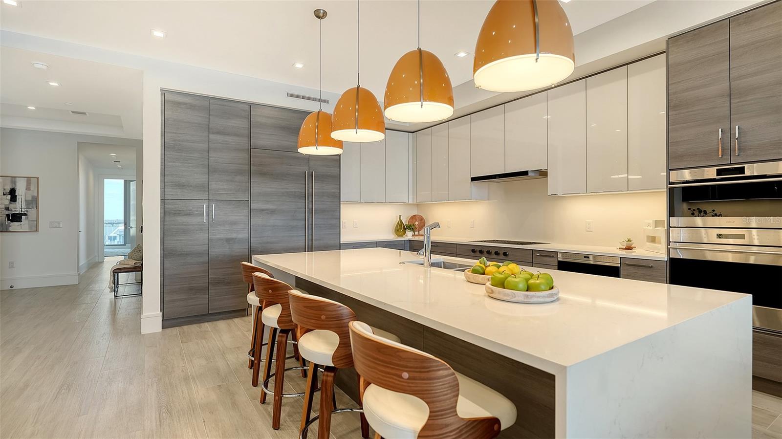 RITZ CARLTON RESIDENCES - Residential