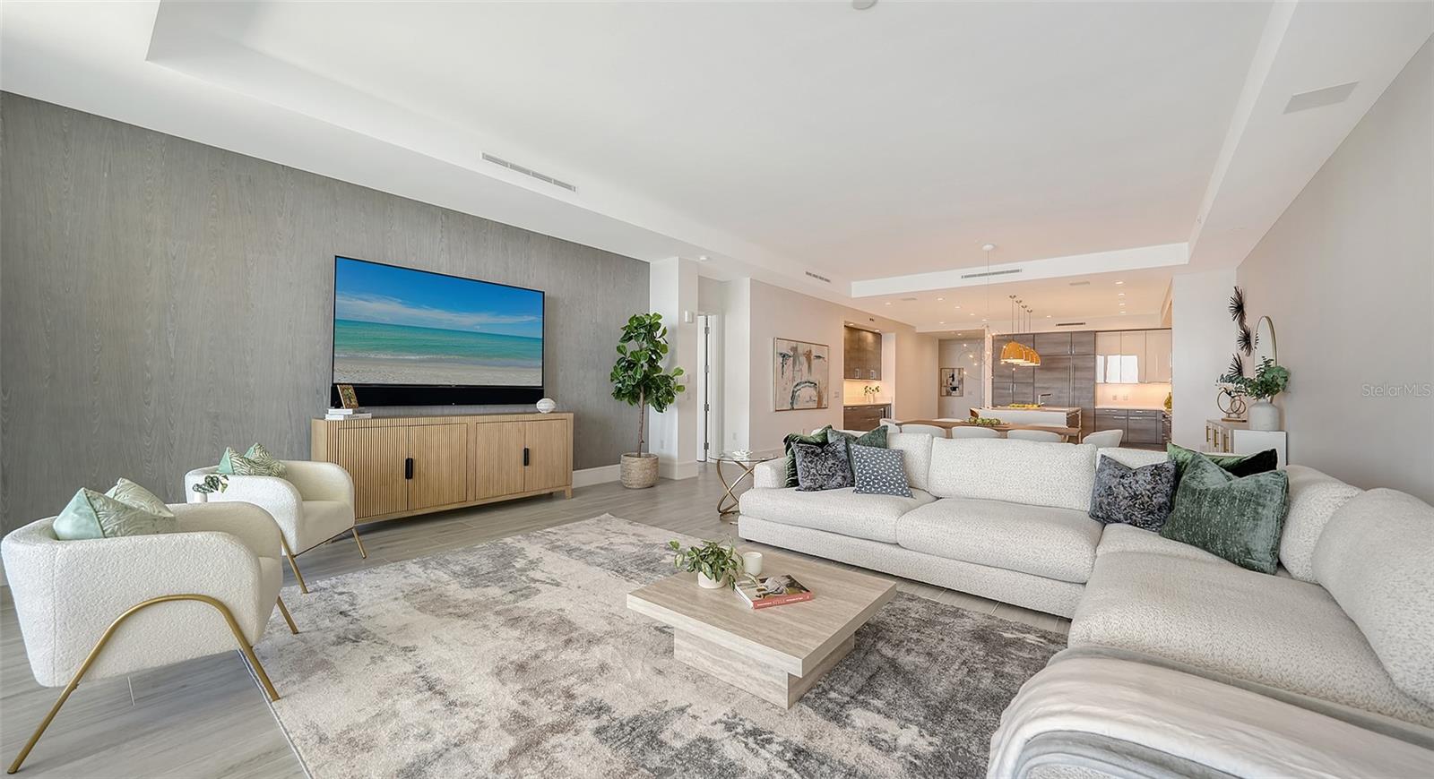 RITZ CARLTON RESIDENCES - Residential