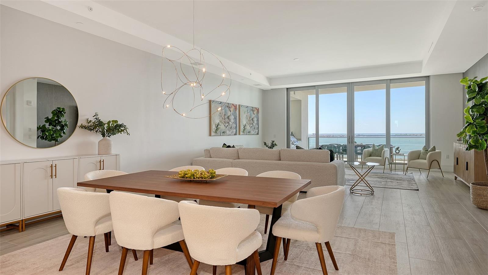 RITZ CARLTON RESIDENCES - Residential