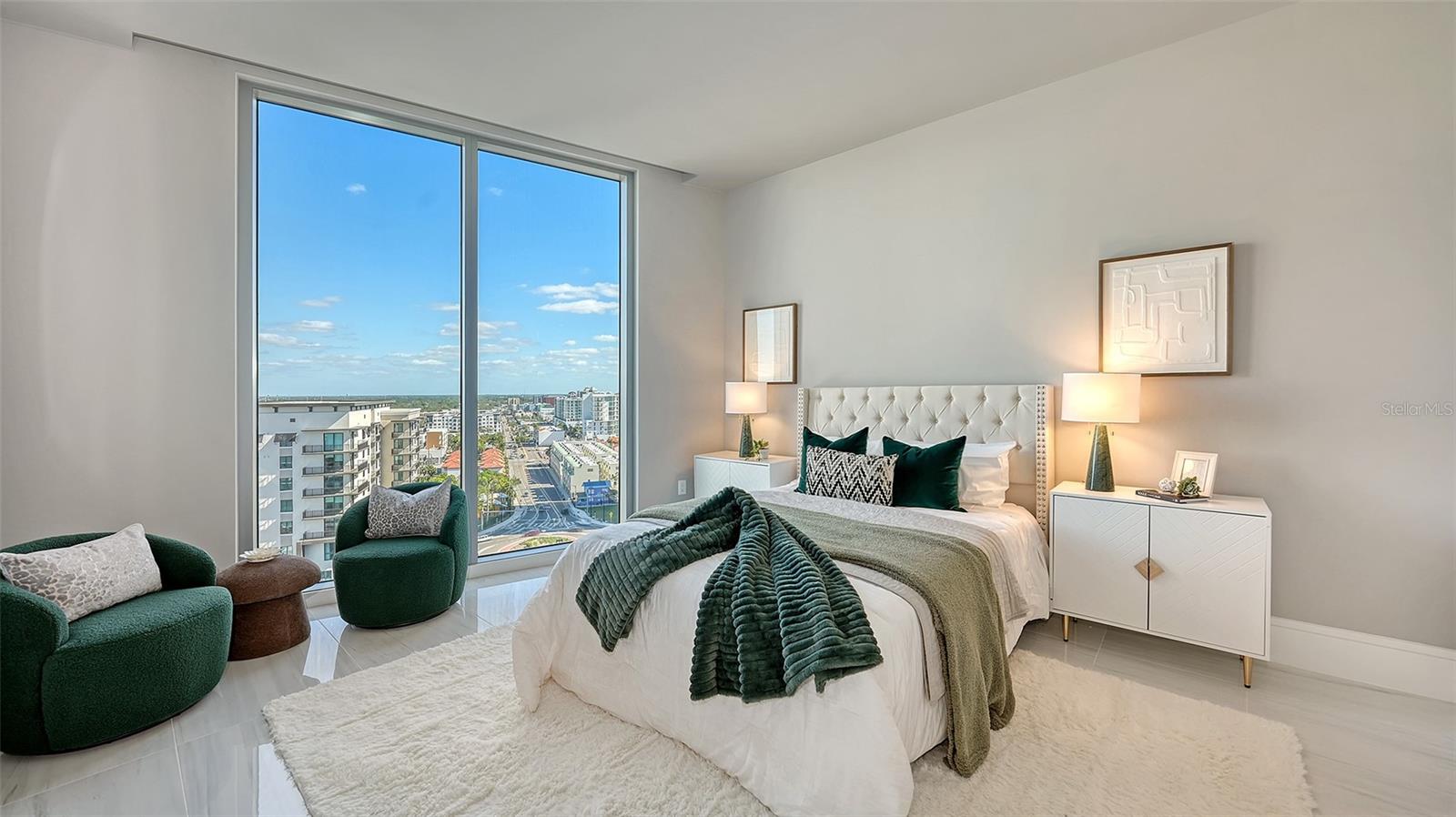 RITZ CARLTON RESIDENCES - Residential