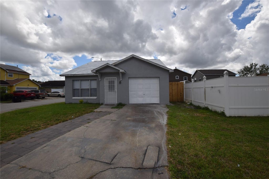 Photo of 1023 Cranberry Drive, Orlando, FL 32811 (MLS # O6446390)