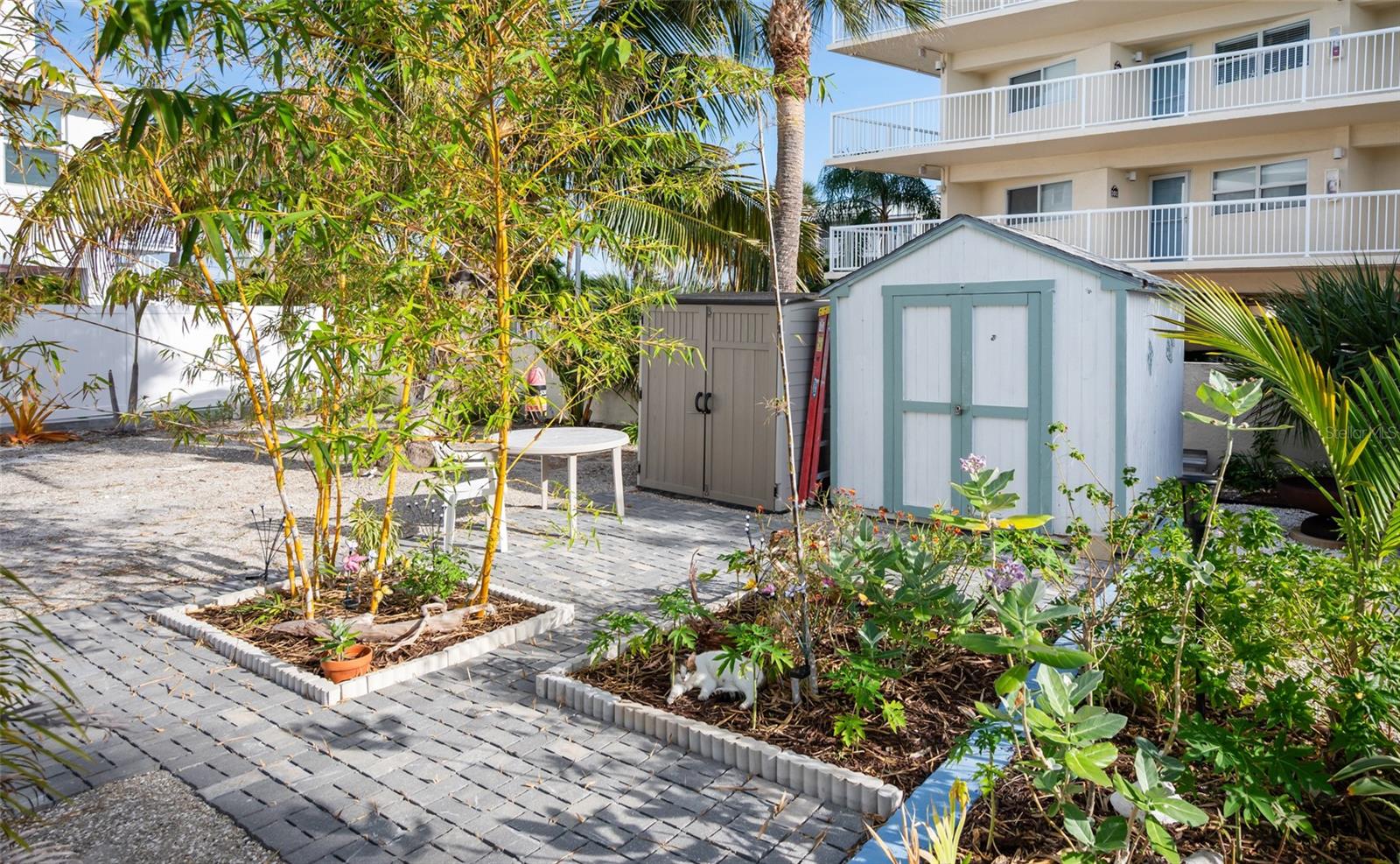 S J CHADWICKS - Residential