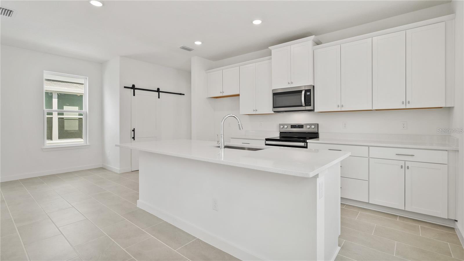 TRINITY PLACE PH 1 - Residential Lease