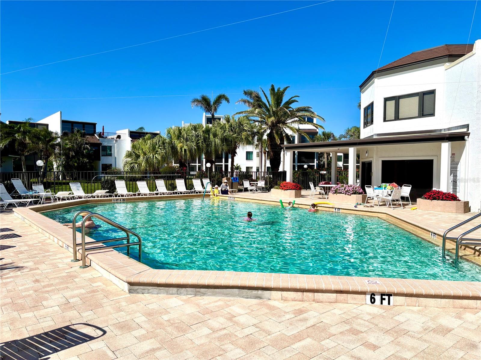 TAMARIND GULF & BAY BLDG D-1 - Residential