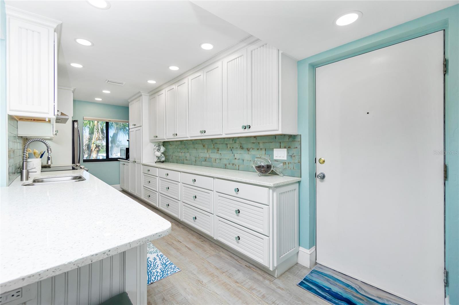 TAMARIND GULF & BAY BLDG D-1 - Residential