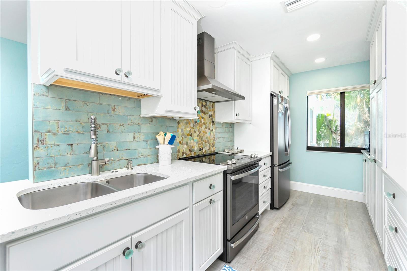 TAMARIND GULF & BAY BLDG D-1 - Residential