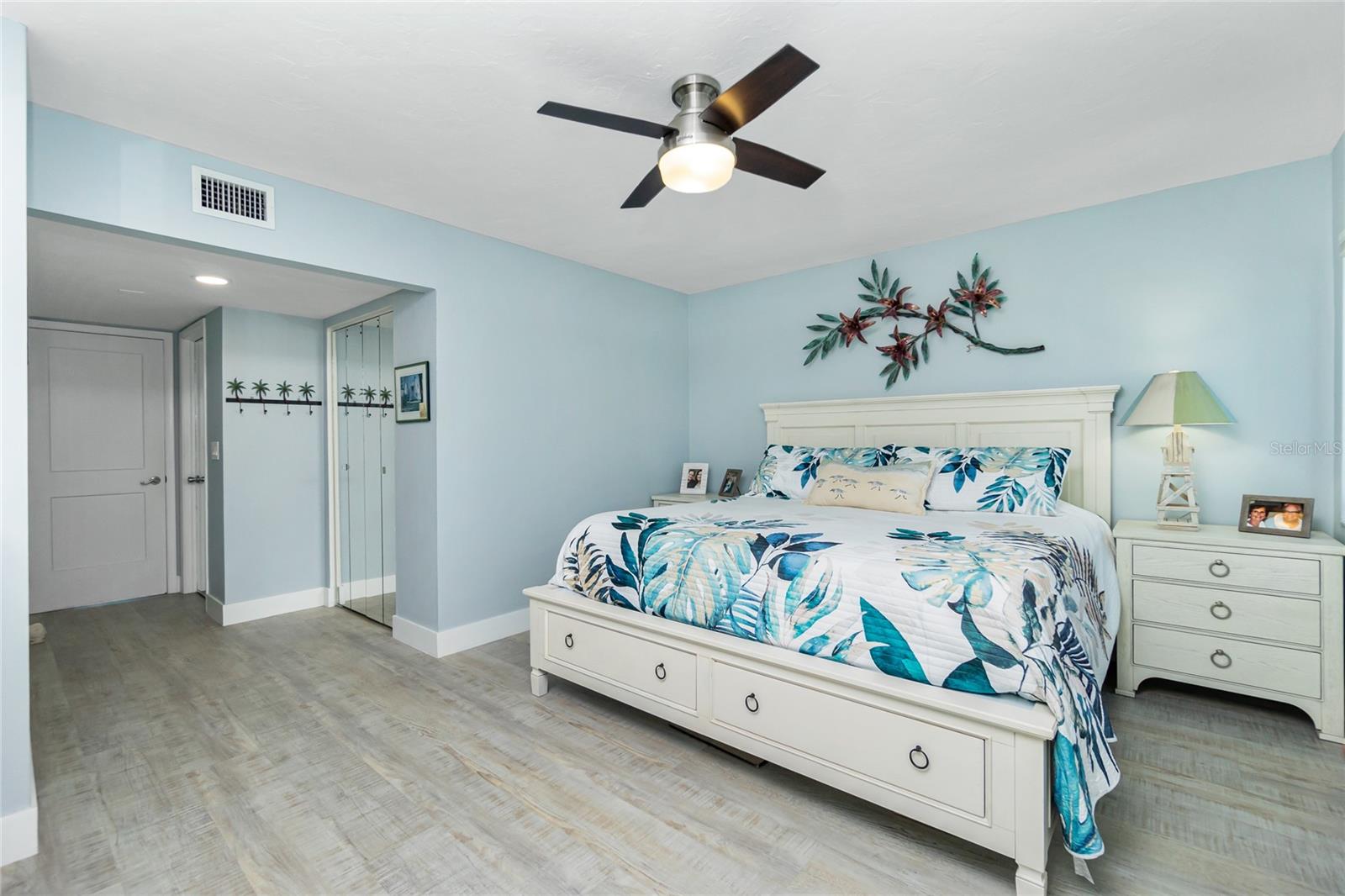 TAMARIND GULF & BAY BLDG D-1 - Residential