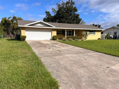 Photo of 1605 NE 17th Avenue, Ocala, FL 34470 (MLS # O6351028)