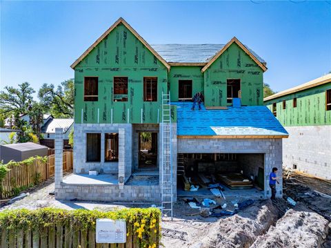 Photo of 4018 W Cleveland Street, Tampa, FL 33611 (MLS # TB8463526)