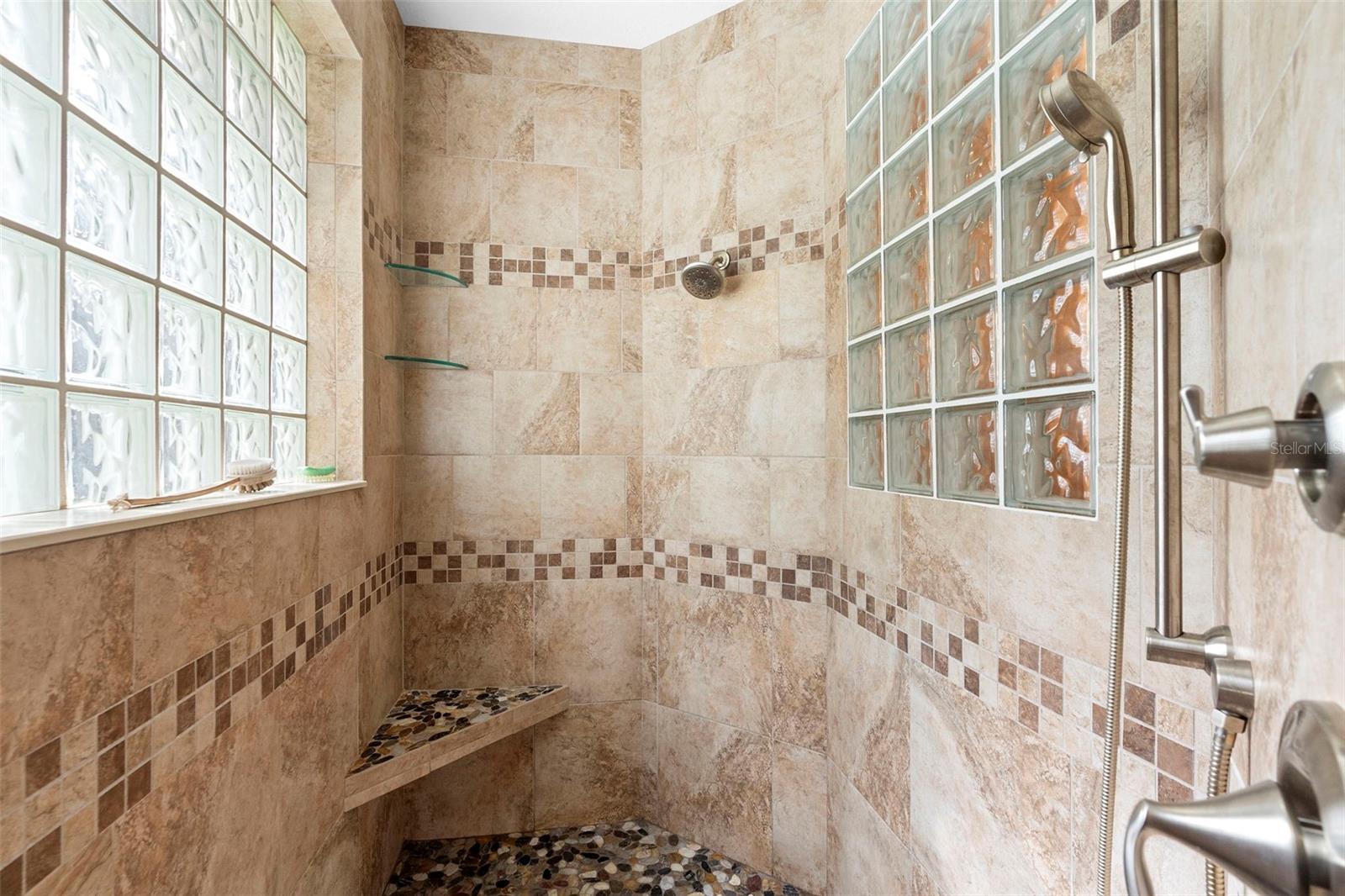 NORRIS DUPONT & GAUDRY GRANT - Residential