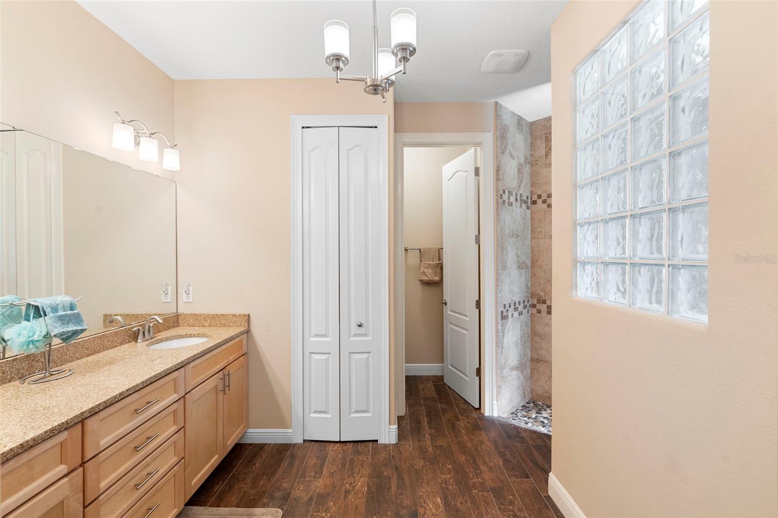 NORRIS DUPONT & GAUDRY GRANT - Residential