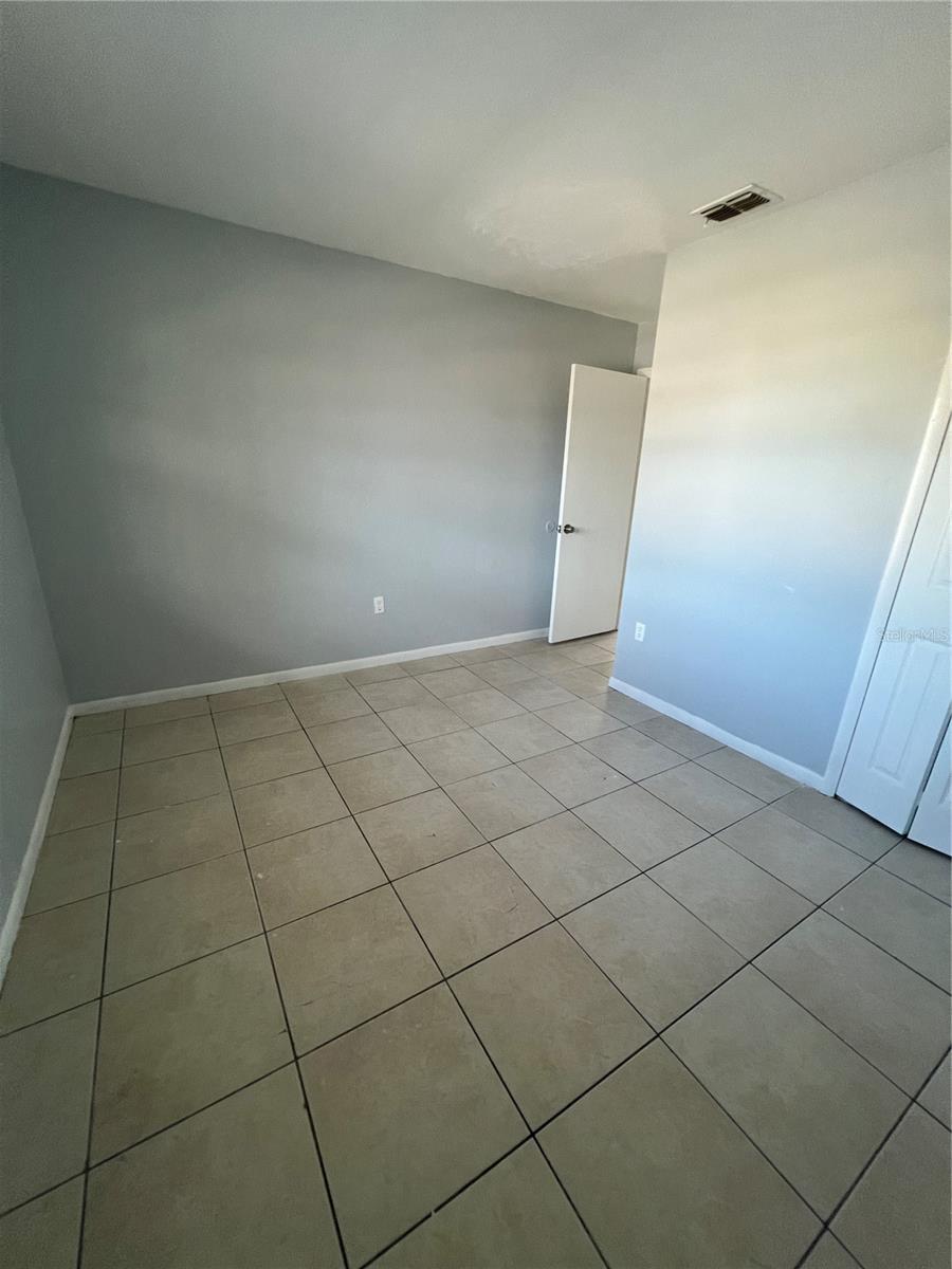 DOUGS UNIT 1 - Residential Lease