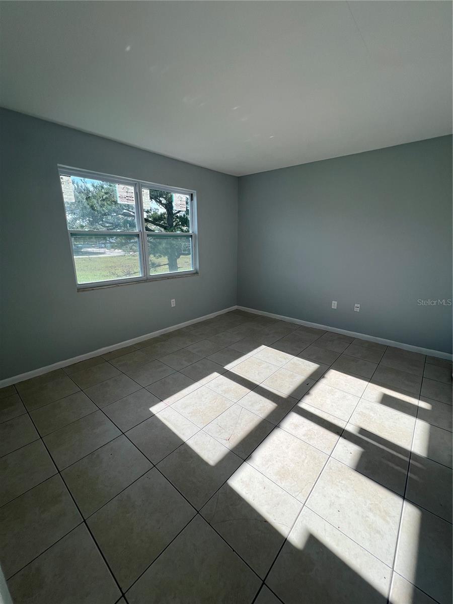 DOUGS UNIT 1 - Residential Lease