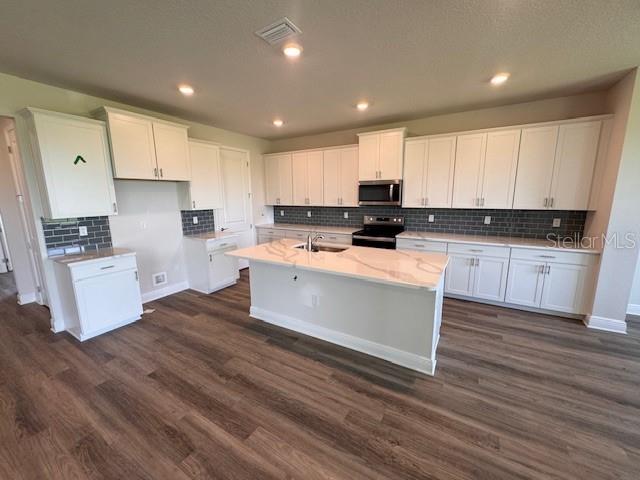 4319 PULLET COURT