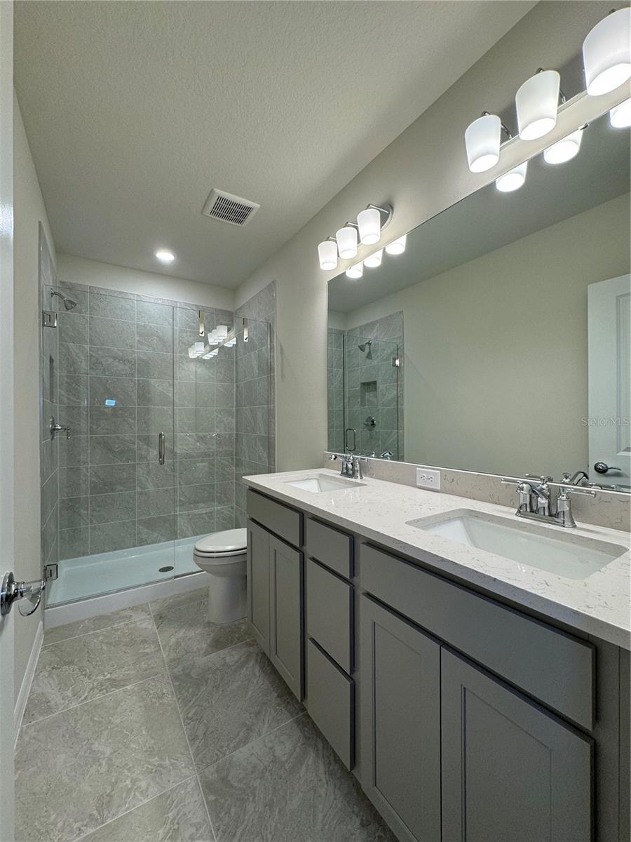 EVERBE PH 2 - Residential Lease