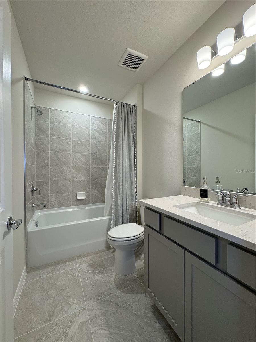 EVERBE PH 2 - Residential Lease