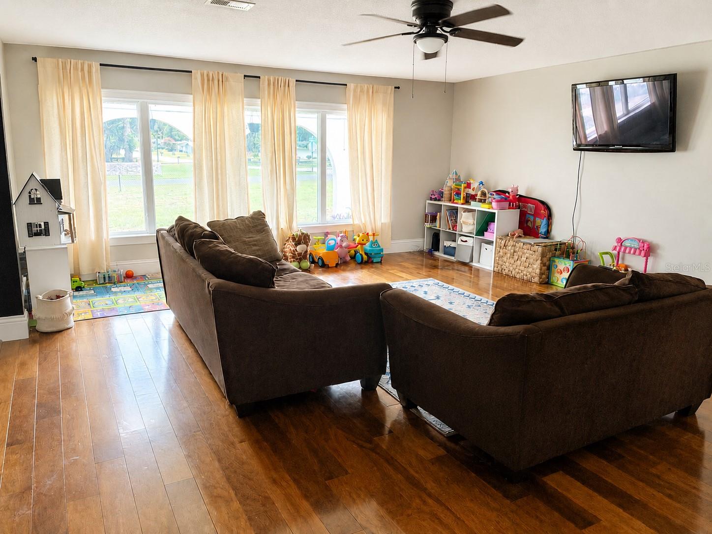 12305 LEANNE DRIVE