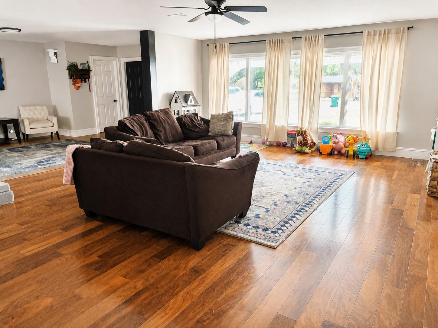 12305 LEANNE DRIVE
