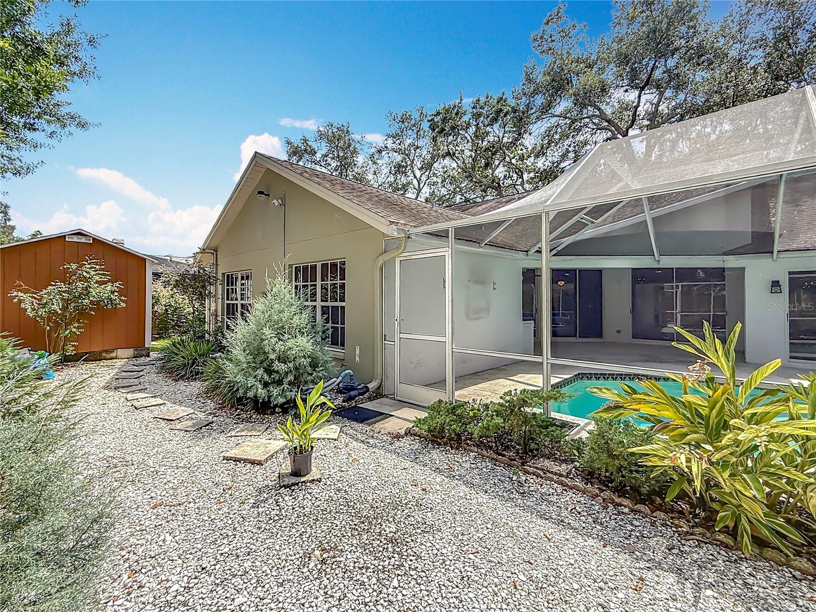 GROVES AT COBBS LANDING - Residential Lease