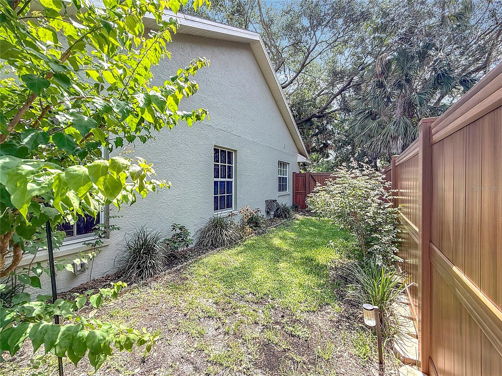 GROVES AT COBBS LANDING - Residential Lease