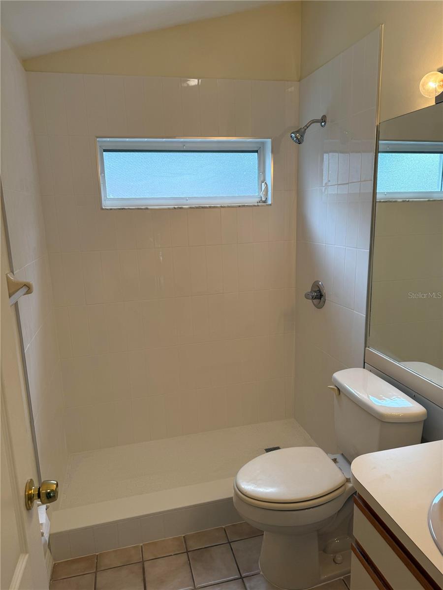 GROVES AT COBBS LANDING - Residential Lease