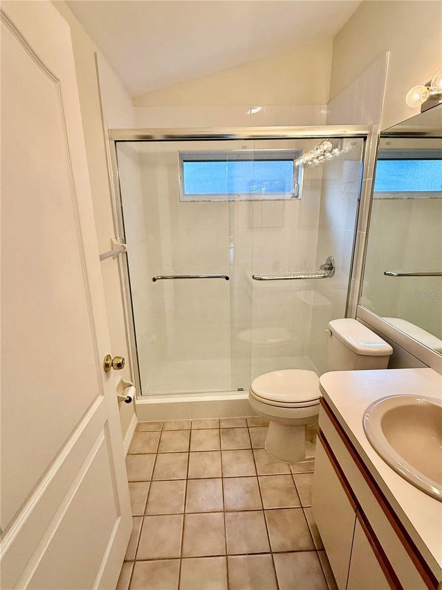 GROVES AT COBBS LANDING - Residential Lease