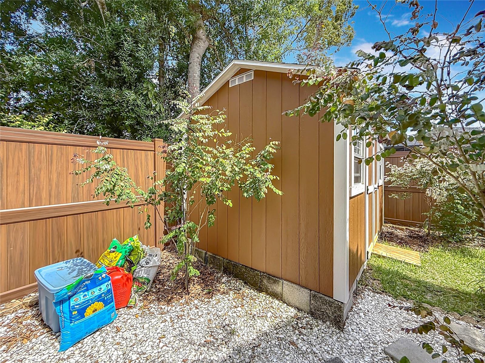 GROVES AT COBBS LANDING - Residential Lease