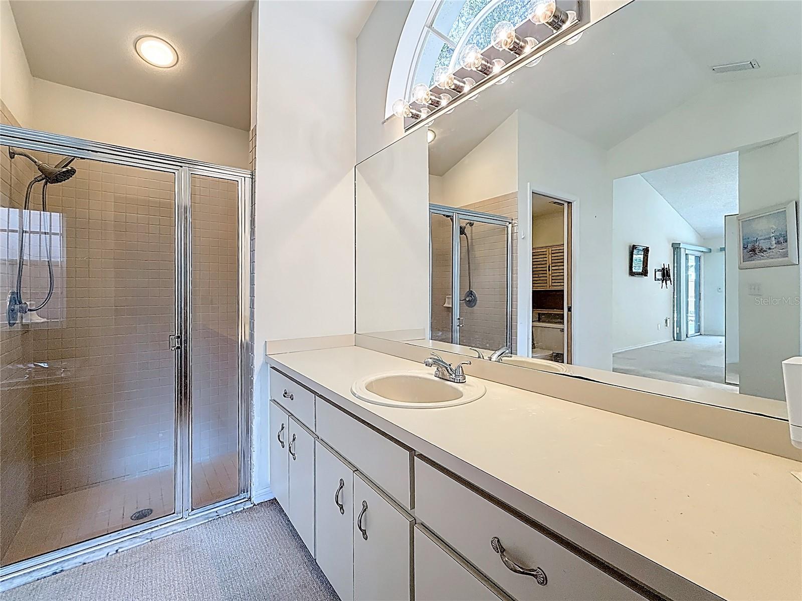 GROVES AT COBBS LANDING - Residential Lease