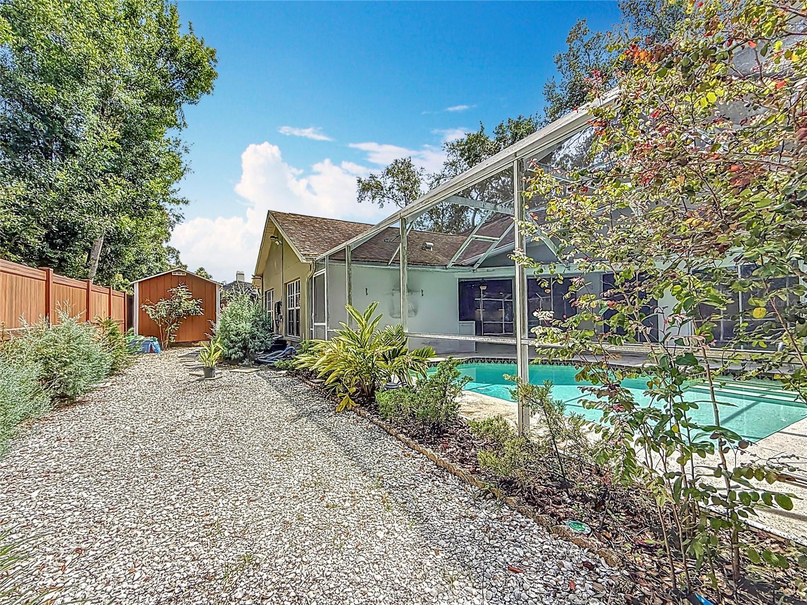 GROVES AT COBBS LANDING - Residential Lease